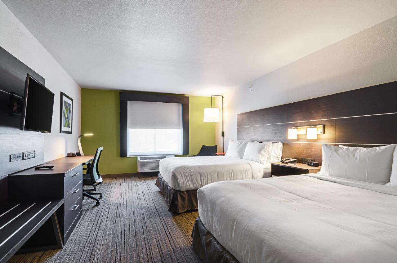 Holiday Inn Express & Suites - Atchison By Ihg Dış mekan fotoğraf