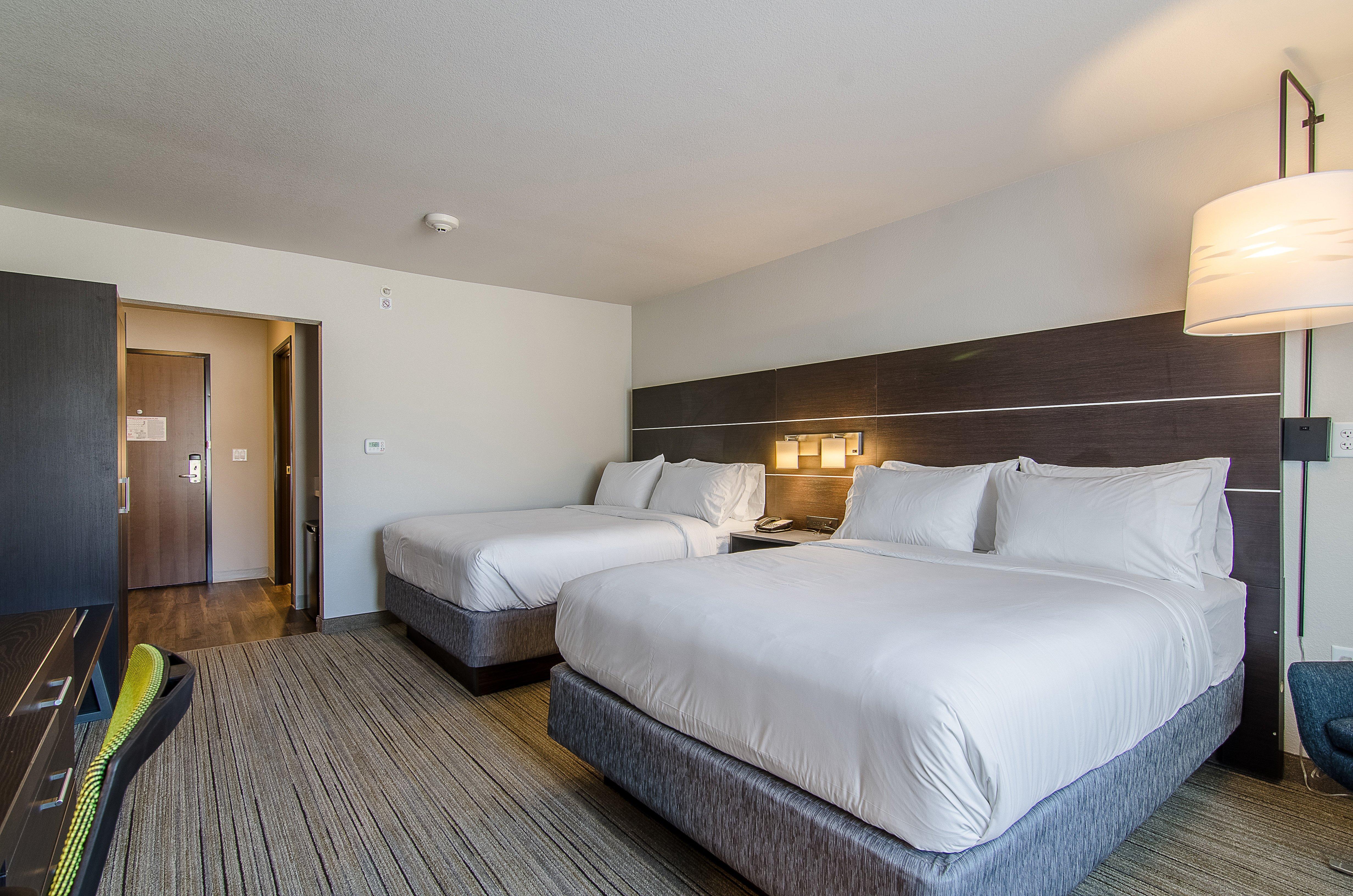 Holiday Inn Express & Suites - Atchison By Ihg Dış mekan fotoğraf