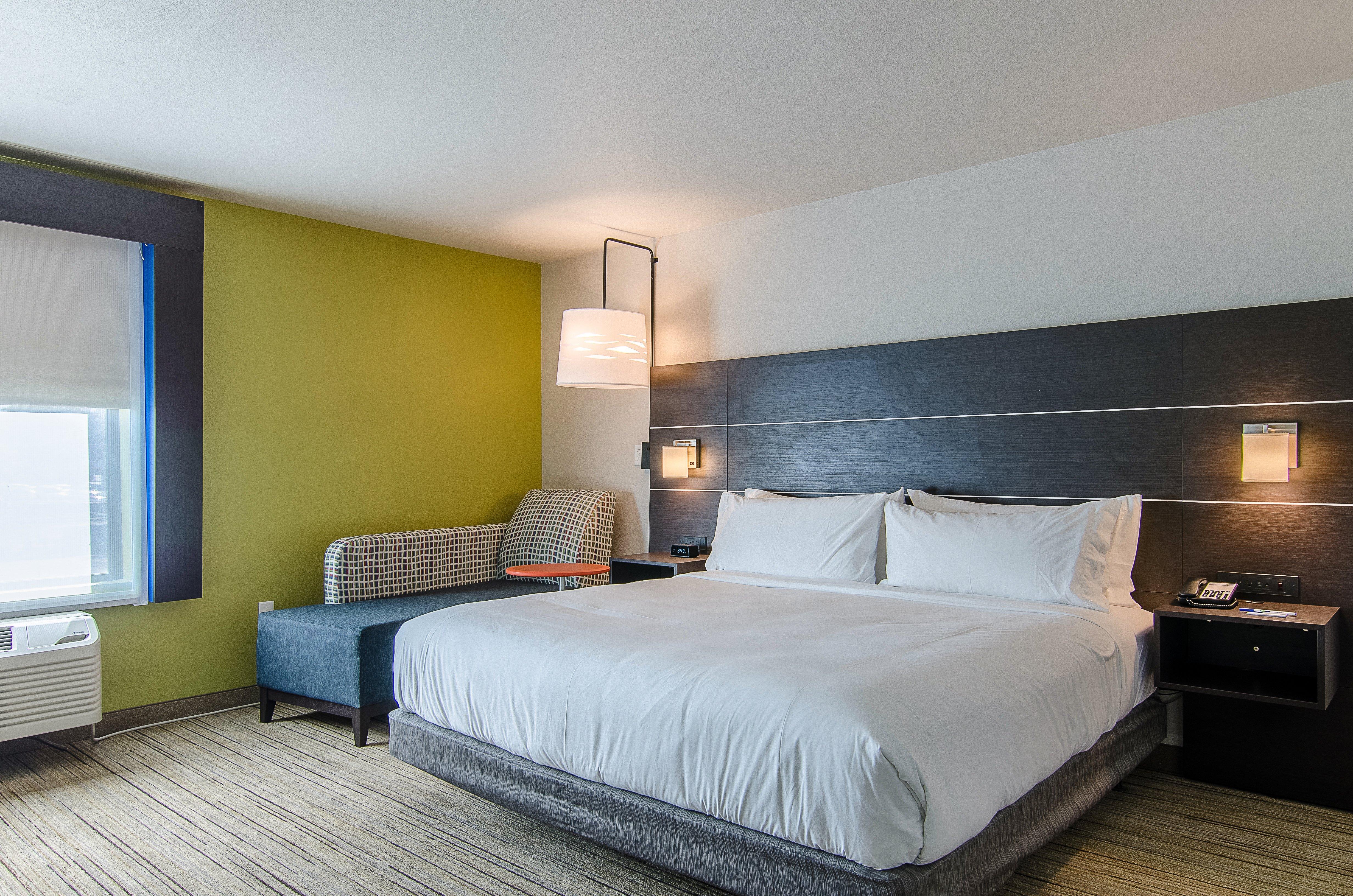 Holiday Inn Express & Suites - Atchison By Ihg Dış mekan fotoğraf