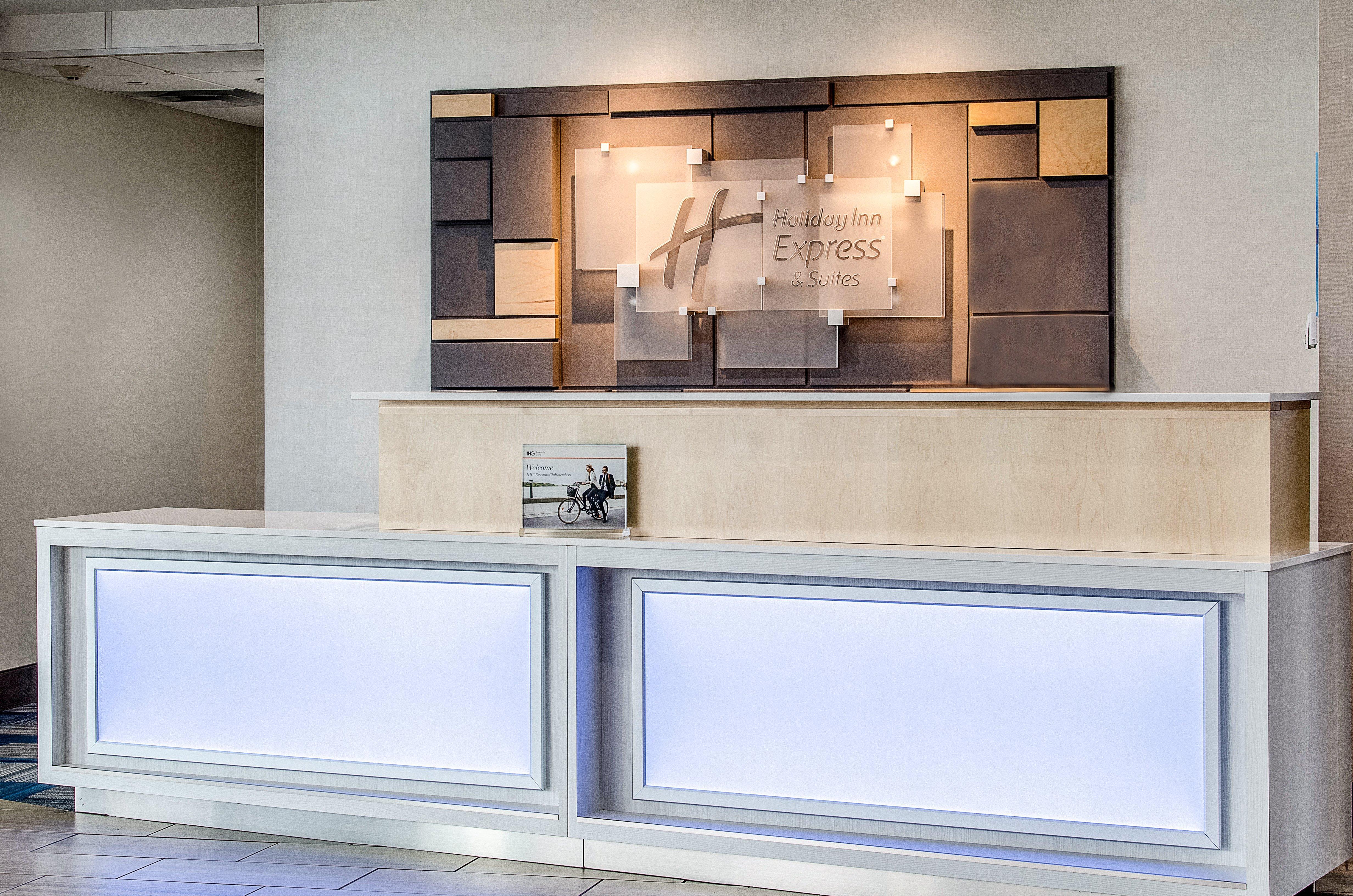 Holiday Inn Express & Suites - Atchison By Ihg Dış mekan fotoğraf