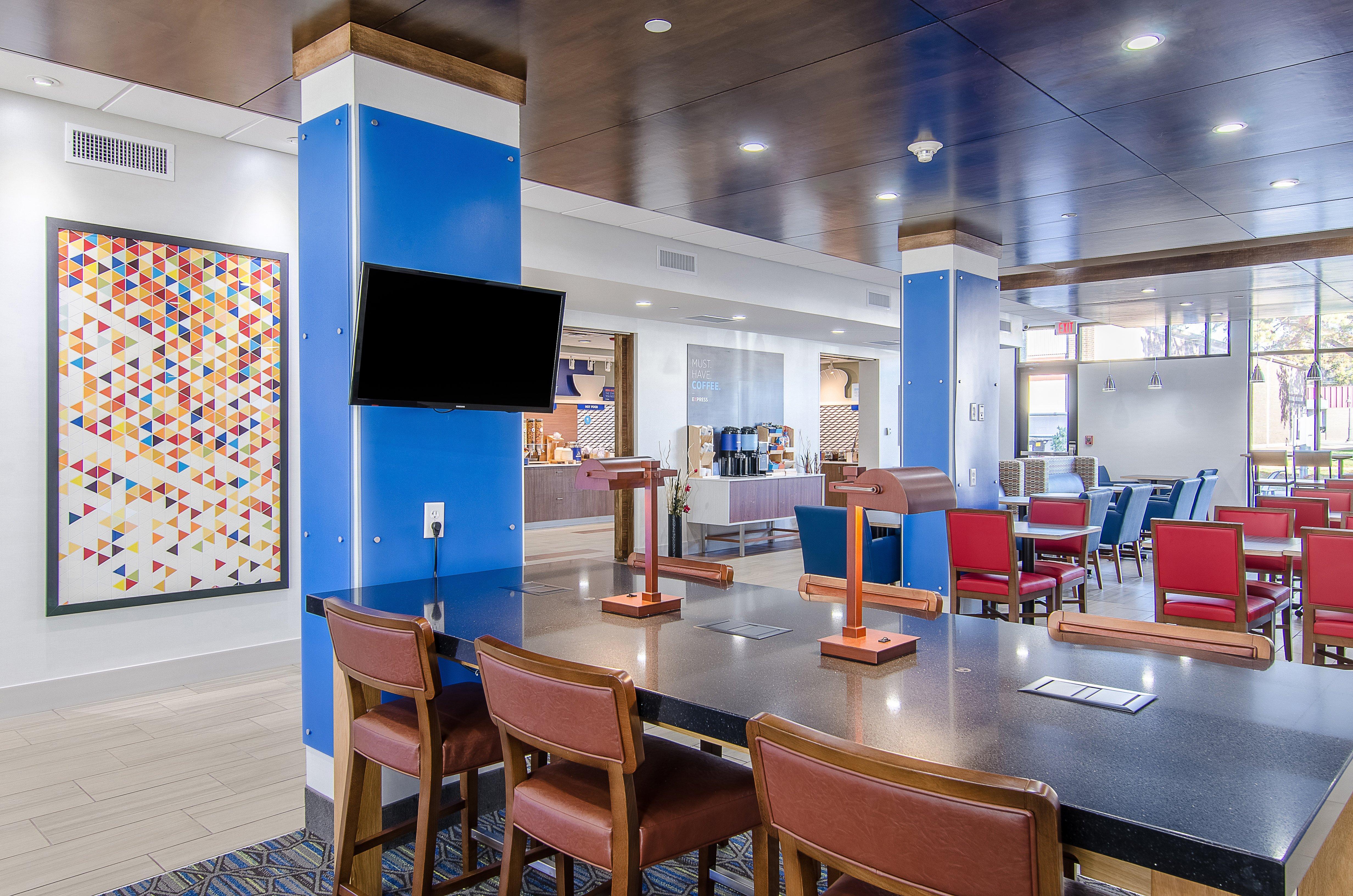 Holiday Inn Express & Suites - Atchison By Ihg Dış mekan fotoğraf