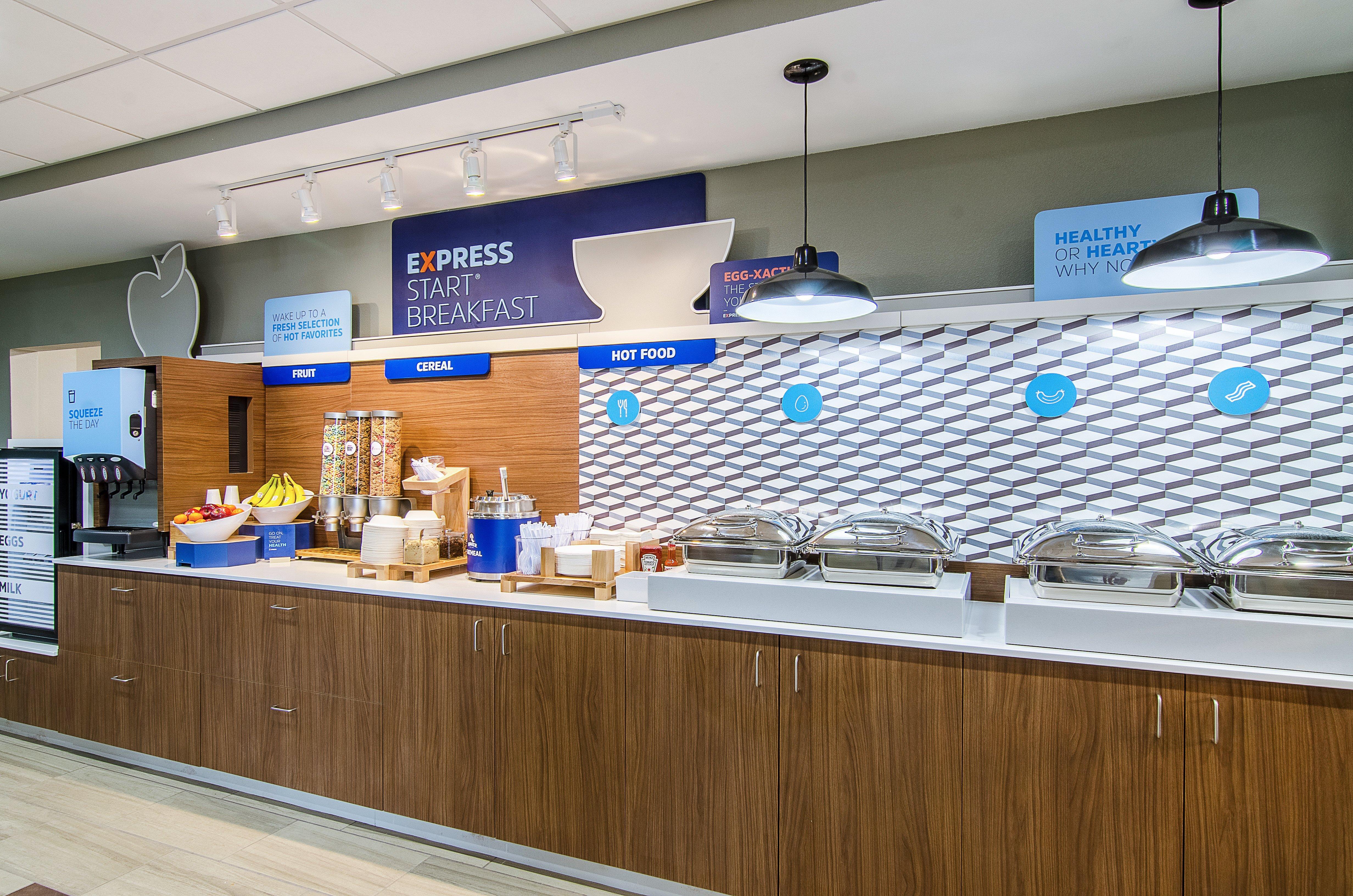 Holiday Inn Express & Suites - Atchison By Ihg Dış mekan fotoğraf