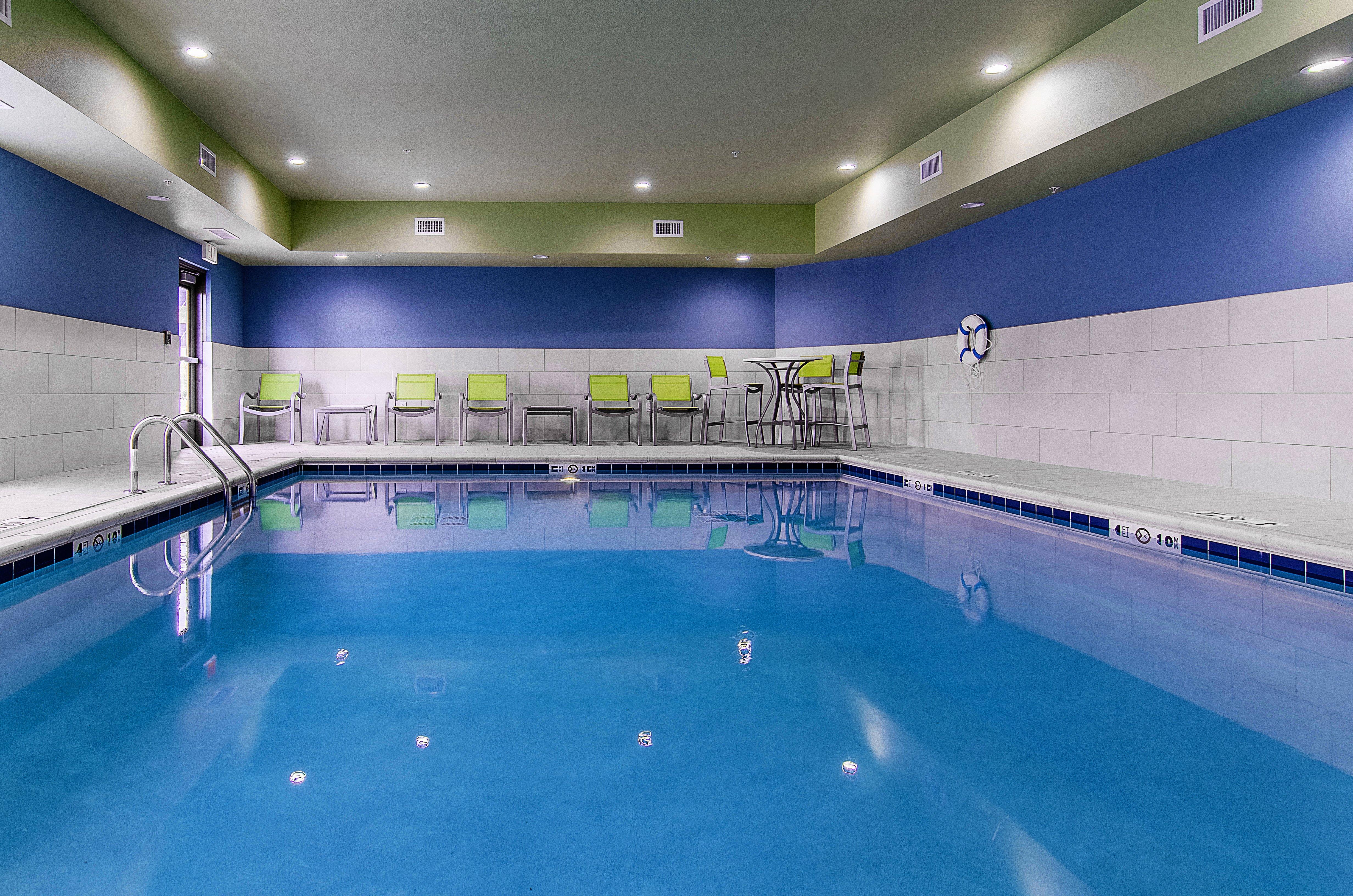 Holiday Inn Express & Suites - Atchison By Ihg Dış mekan fotoğraf
